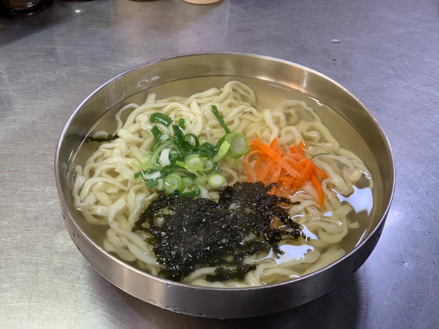 Mat Yang Gab | Mangwon For only ₩6,000 you get noodle soup and hamburger steak